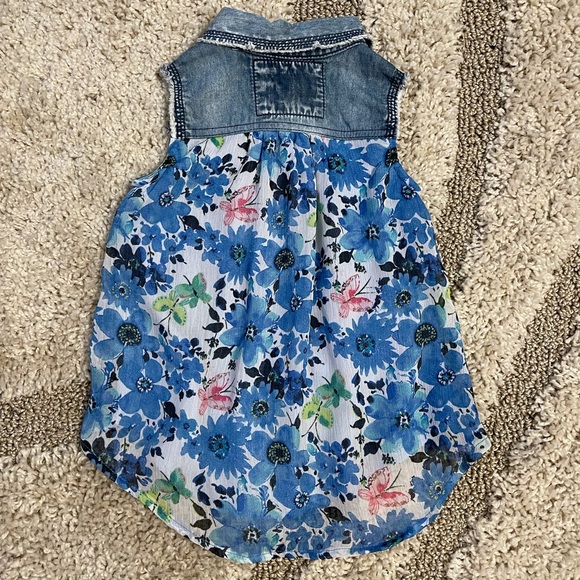 Guess Los Angeles 2 pc set Top with Belted Shorts Sz 5 in Girls Adorable! - Picture 3 of 11